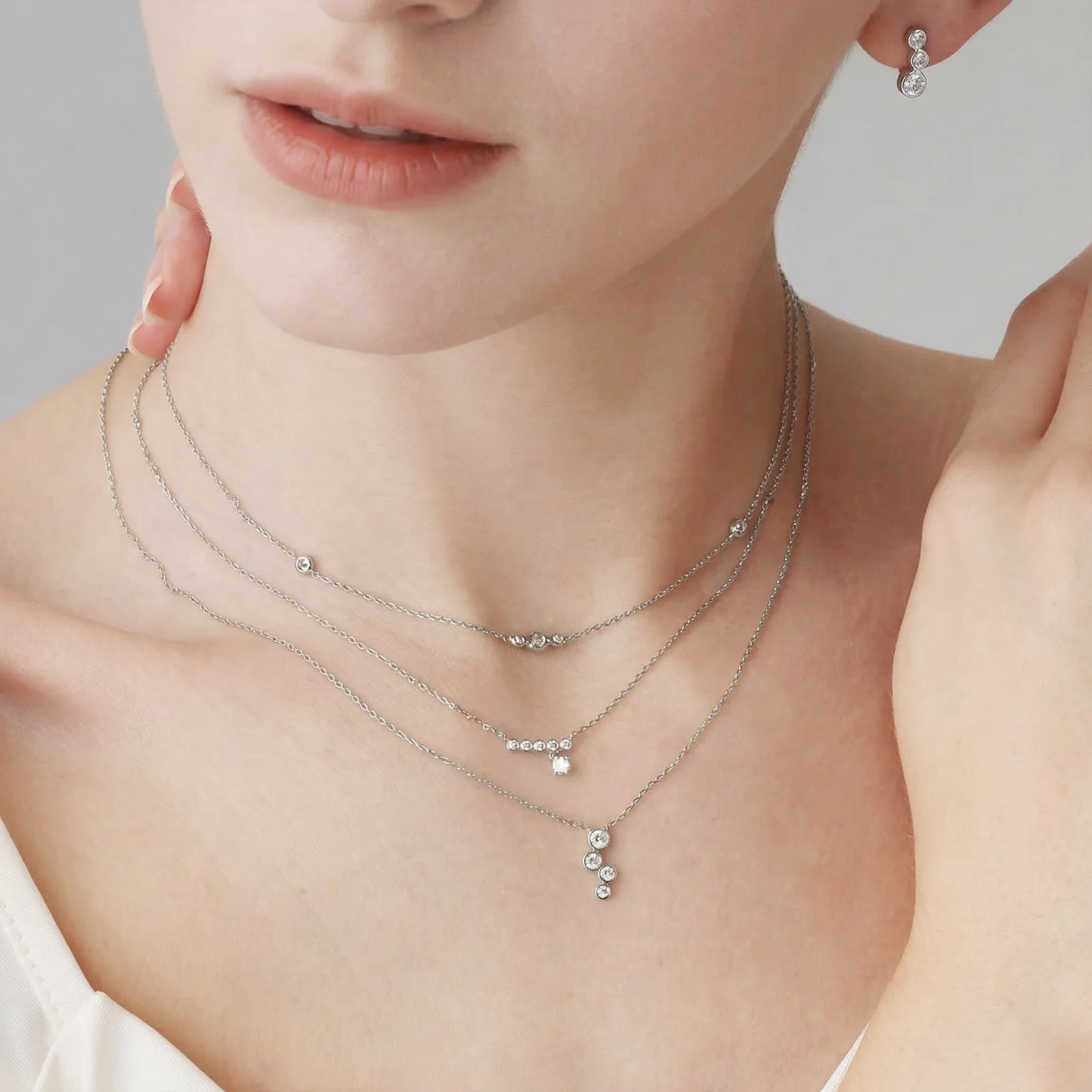 14K Gold/Platinum Bubble Necklace Bezel Set with Four Lab-Grown Diamonds - Image 9