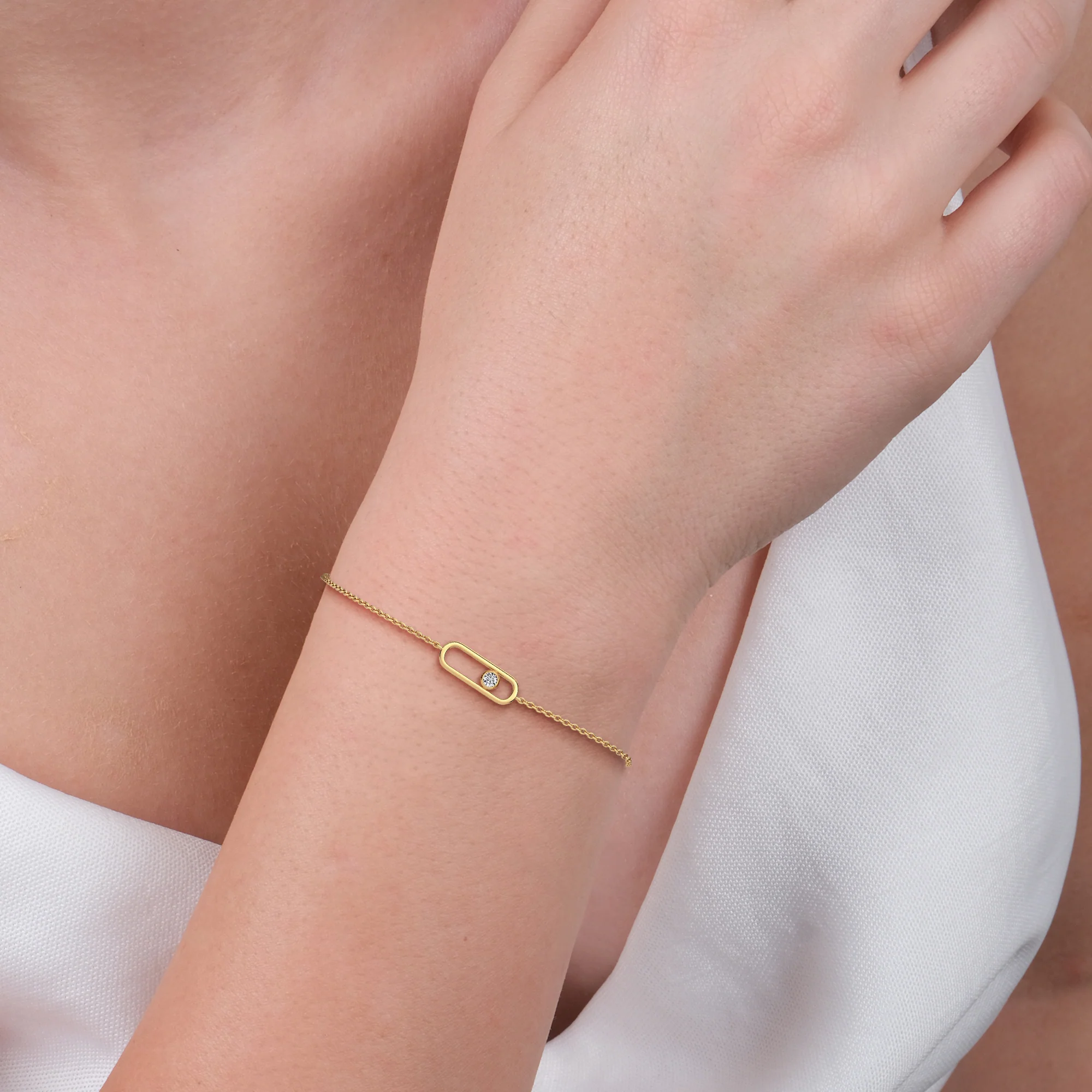 14K Solid Gold Bezel Chain Bracelet With Lab Diamond - Image 2