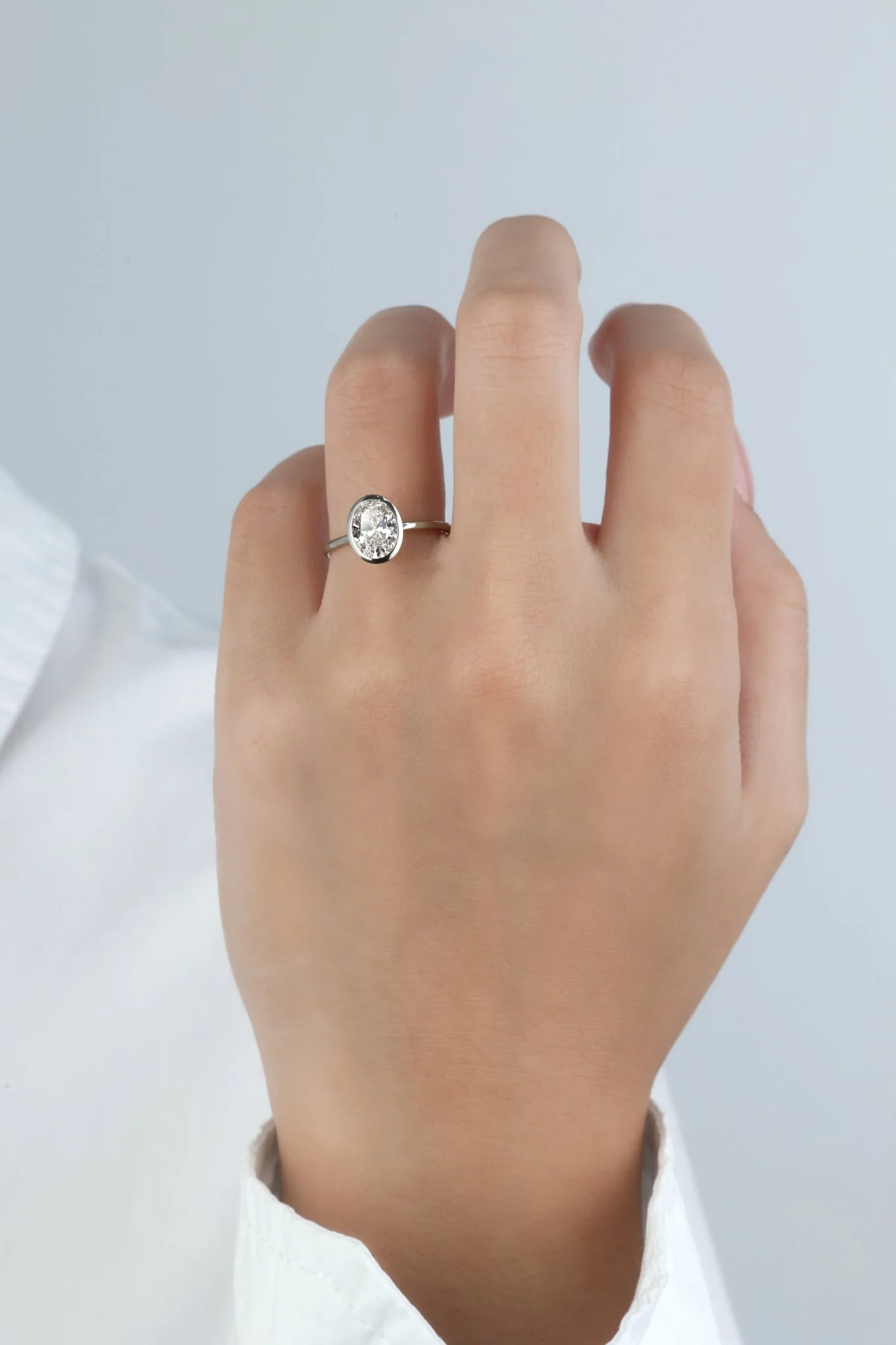 Sophia丨1CT Oval Cut Lab-Grown Diamond Bezel Engagement Ring in 14K Gold/Platinum - Image 15