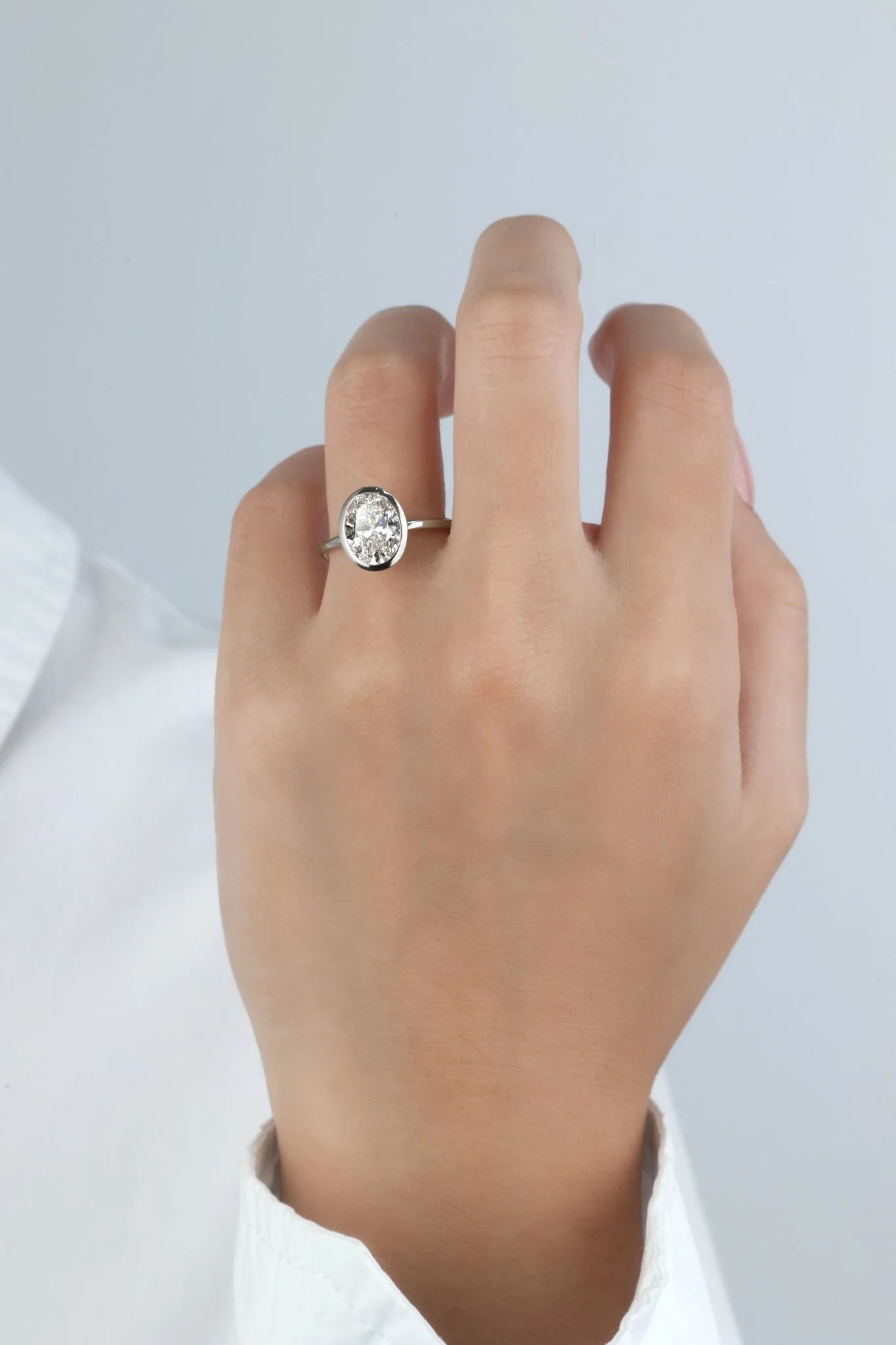 Sophia丨3CT Oval Cut Lab-Grown Diamond Bezel Engagement Ring in 14K Gold/Platinum - Image 15