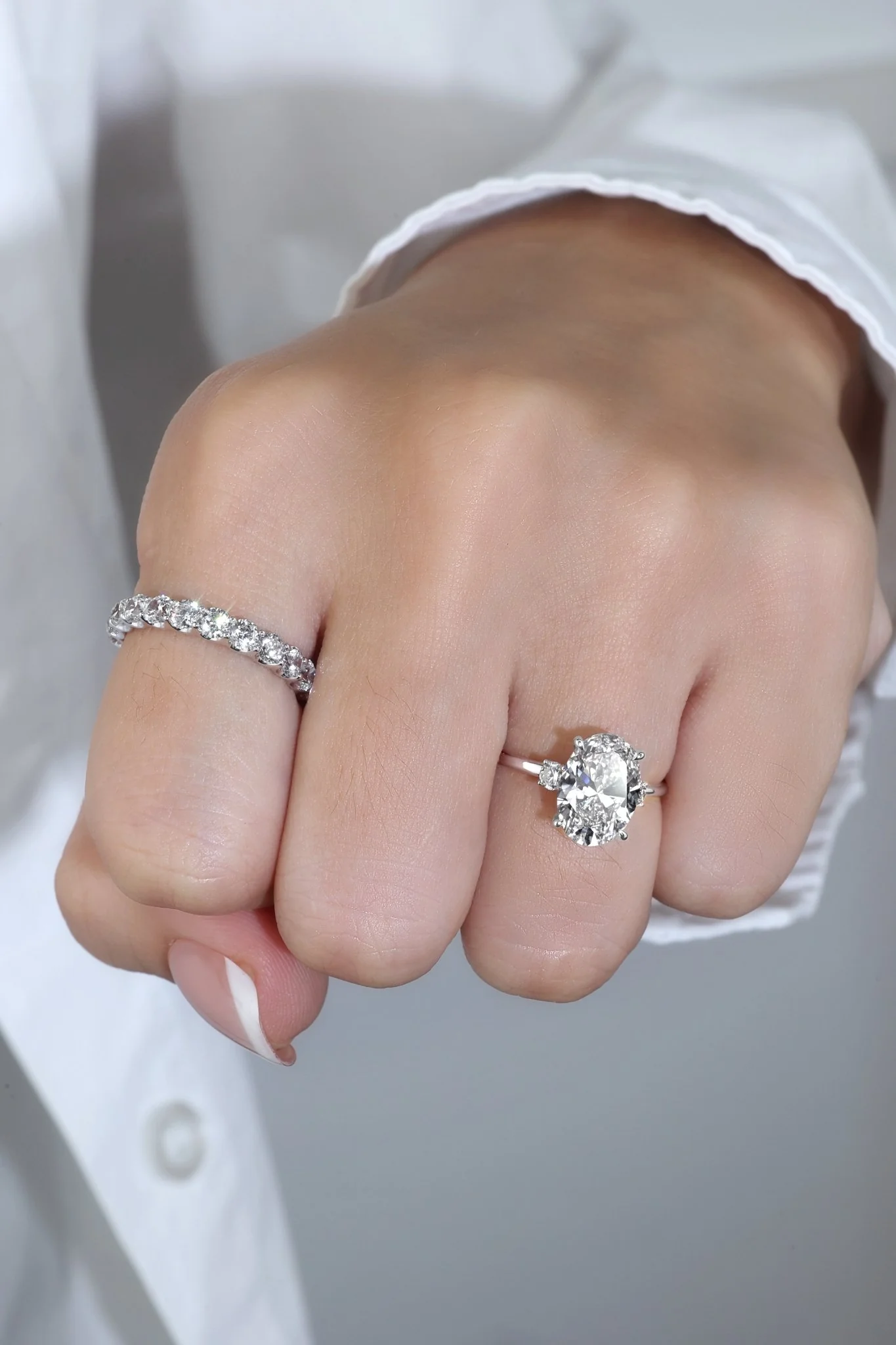 Olivia丨3CT Three-Stone Lotus-Inspired Lab-grown Diamond Engagement Ring - Image 12