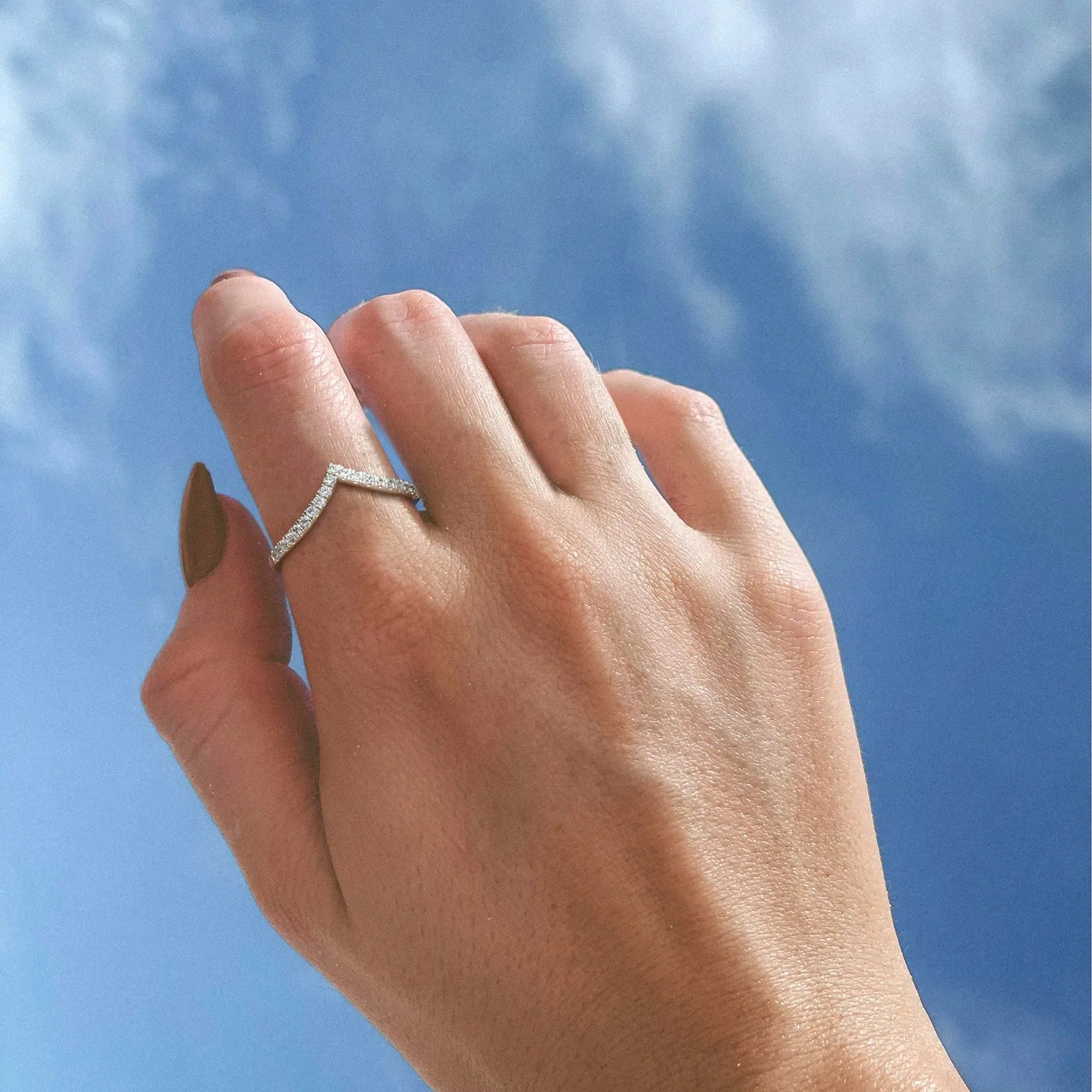 Lab Diamonds V-Shaped Wedding Band in 14K Gold/Platinum - Image 14