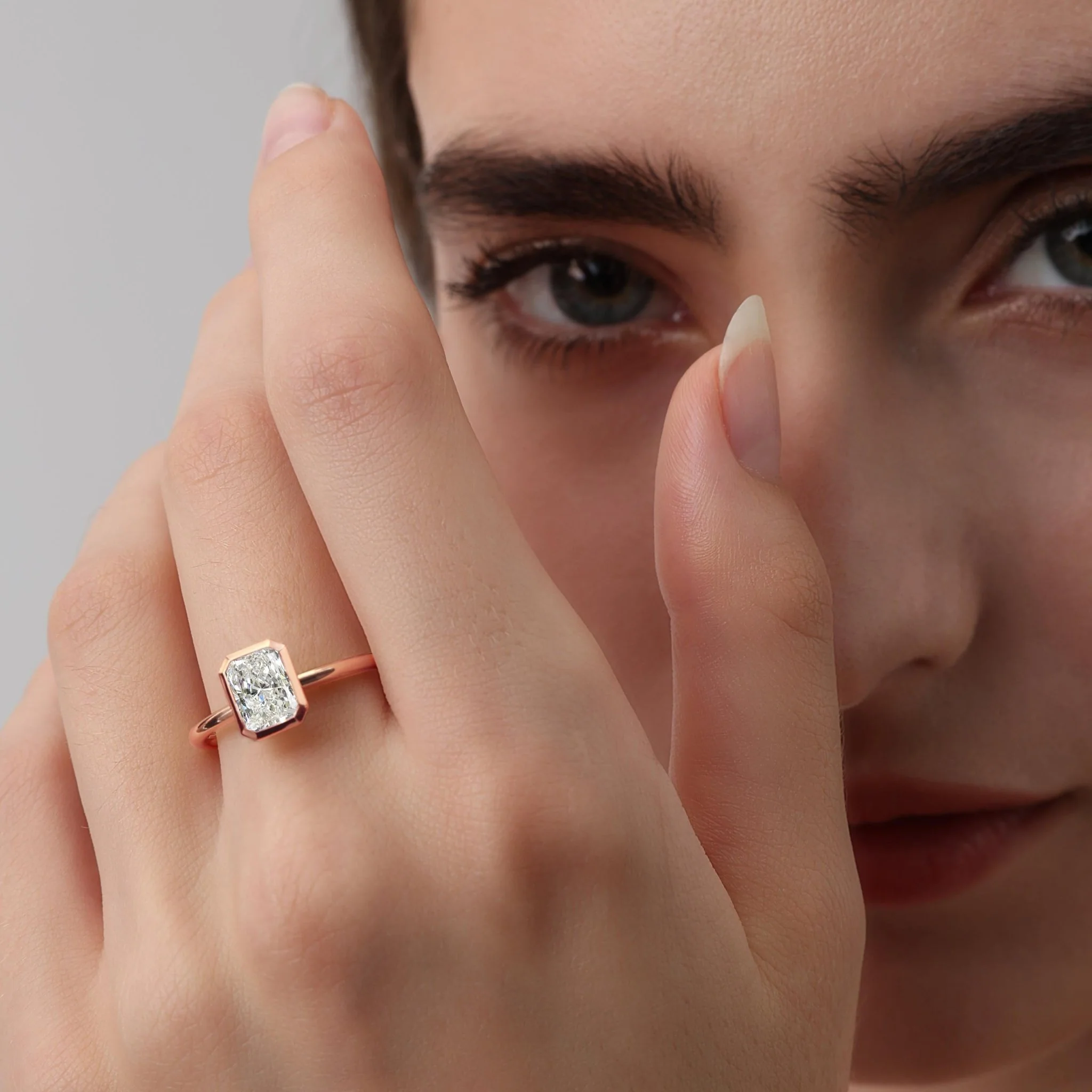 Nyla丨14K Solid Gold 1CT Solitaire Lab-Grown Diamond Bezel Engagement Ring - Image 18